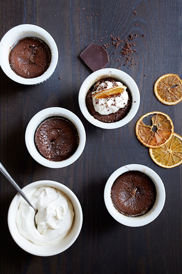 Bittersweet chocolate pudding cakes