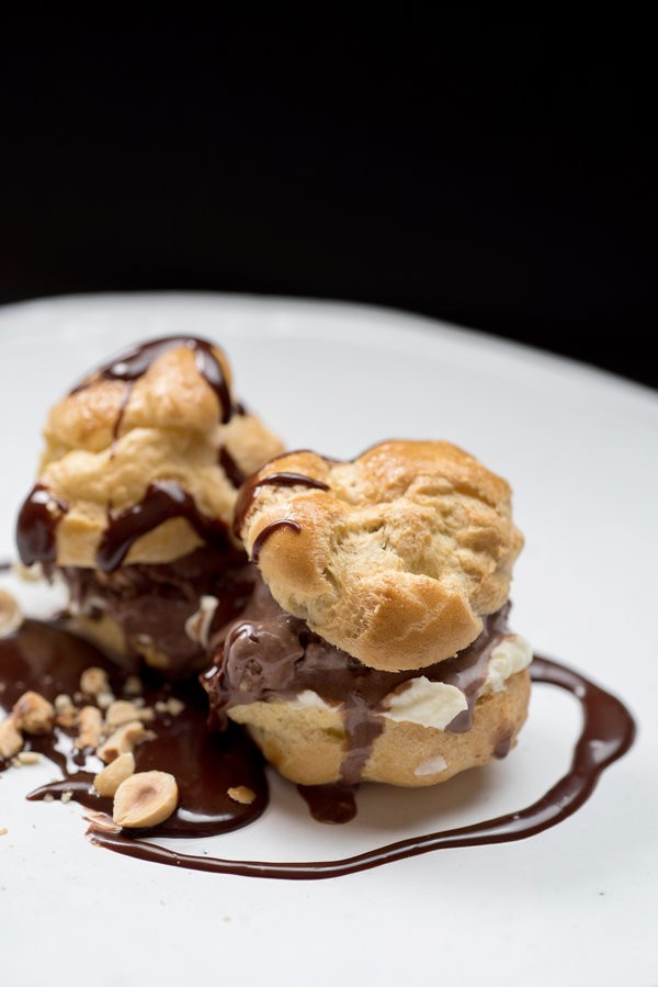 Bittersweet chocolate sauce