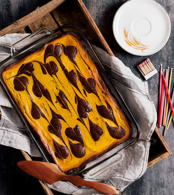 Black and gold cheesecake bars
