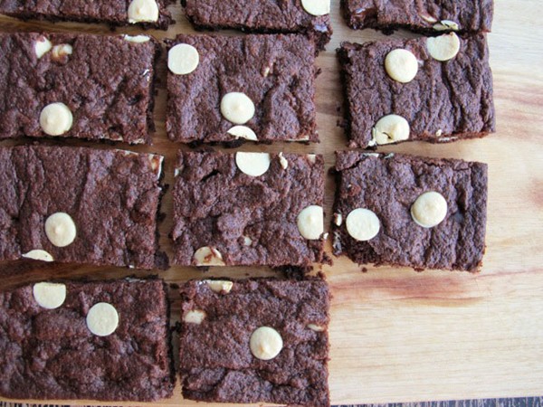 Black and white chocolate bar cookies