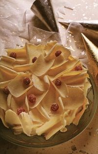 Black and white raspberry cake