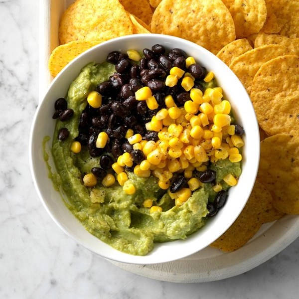 Black bean & corn [guacamole]