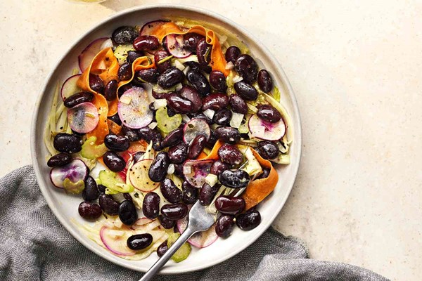 Black bean and carrot salad with lemon-garlic vinaigrette