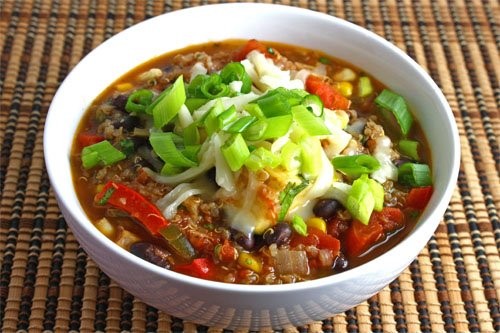 Black bean and quinoa chili
