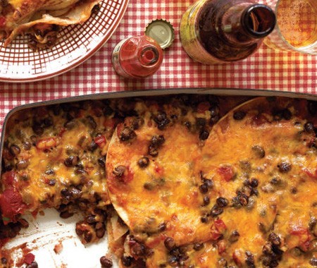 Black bean enchilada casserole