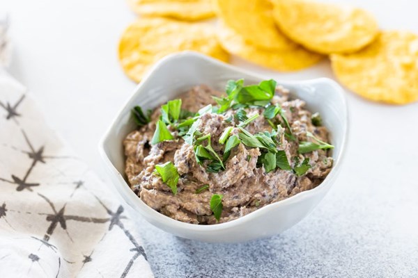 Black bean hummus 