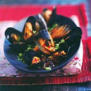Black bean mussels in Japanese beer