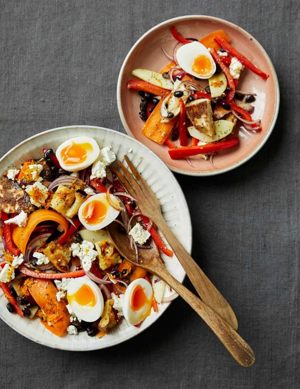 Black bean salad with poppy seed vinaigrette