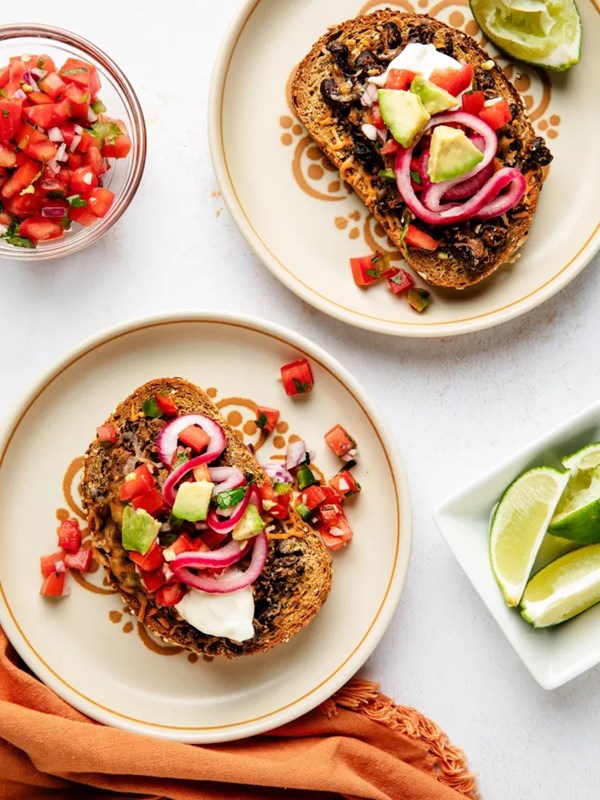 Black bean toasts
