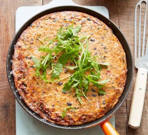 Black bean tortilla with salsa