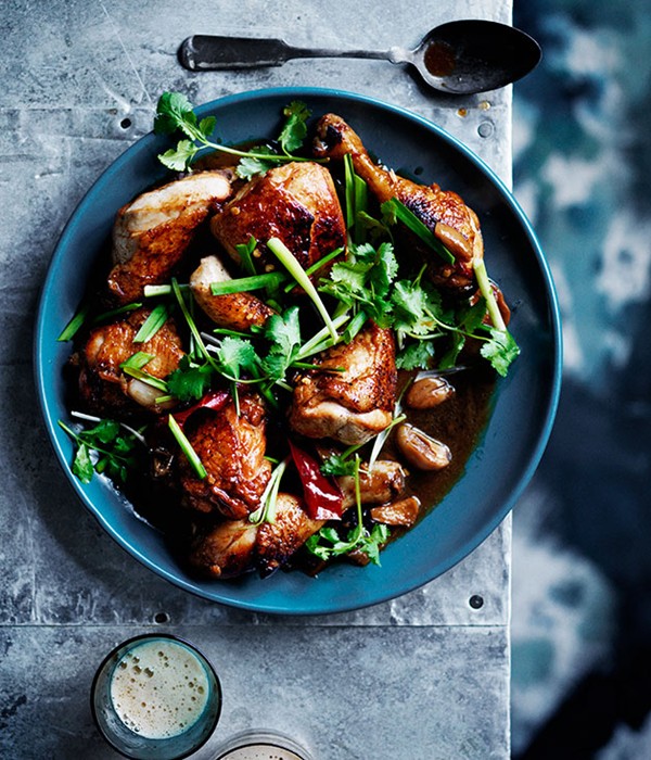 Black-beer chicken with ginger, garlic and soy sauce