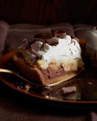 Black-bottom banana cream pie