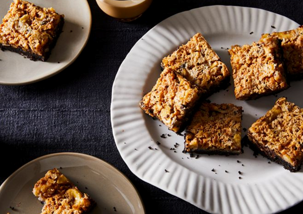 Black-bottom banana dream bars