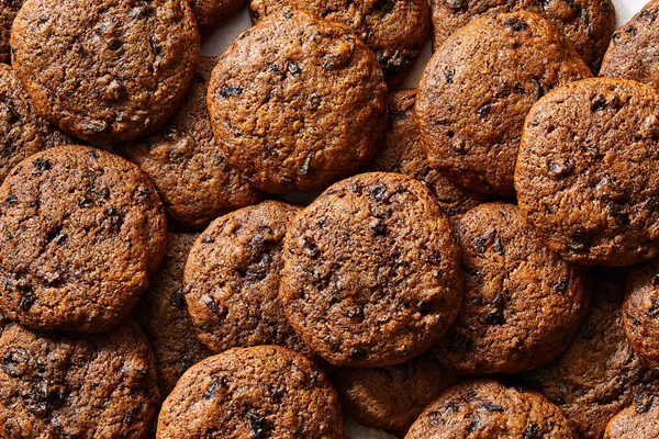 Black cake cookies