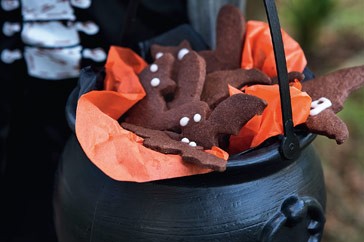Black cat and bat biscuits