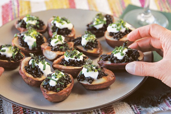 Black caviar lentils and potatoes with crème fraîche