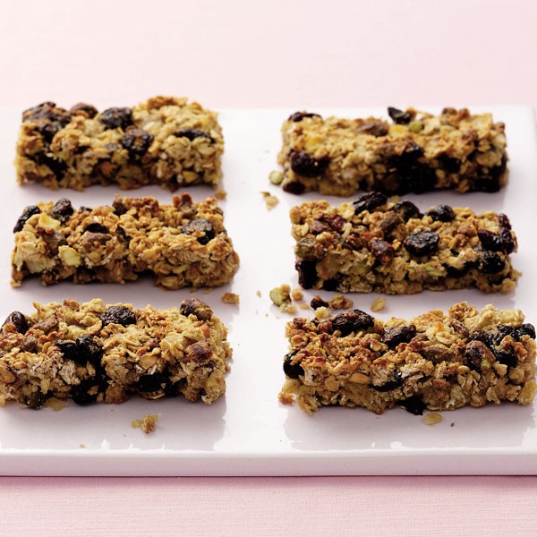 Black cherry and pistachio cereal bars