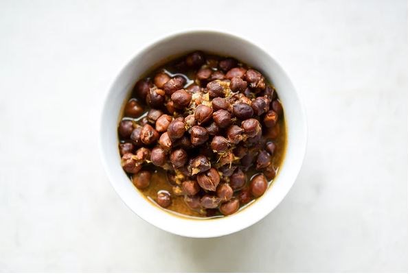 Black chickpea curry (Kaala chana)