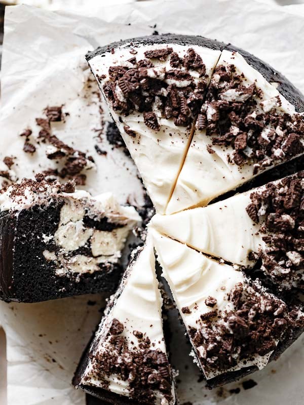 Black cocoa-swirled cheesecake