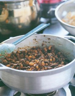 Black-eyed beans with mushrooms