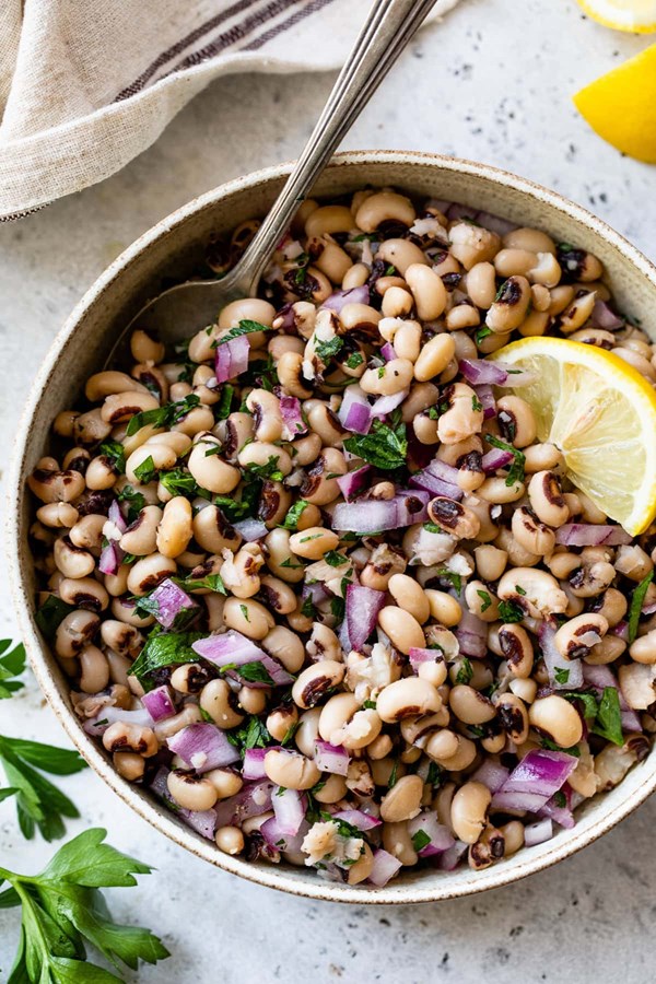 Black eyed pea salad