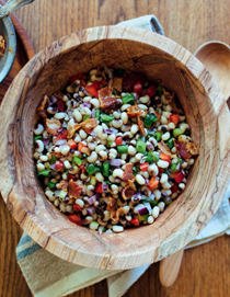 Black-eyed pea salad with hot bacon dressing