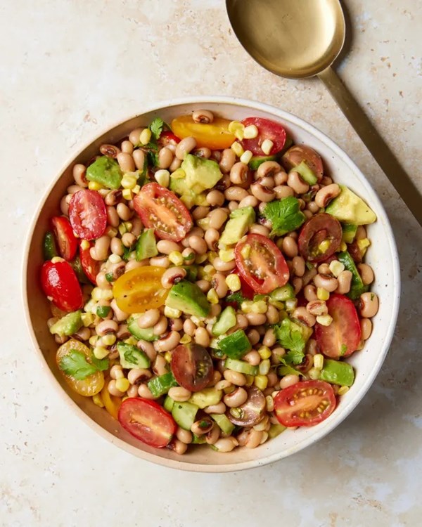 Black-eyed pea summer salad