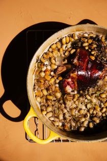 Black-eyed peas w/ham hocks and vegetables