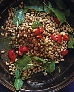 Black-eyed peas with greens, tomatoes, and toasted olive bread crumbs