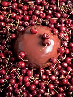 Black Forest bombe (Chocolate kirsch cake)