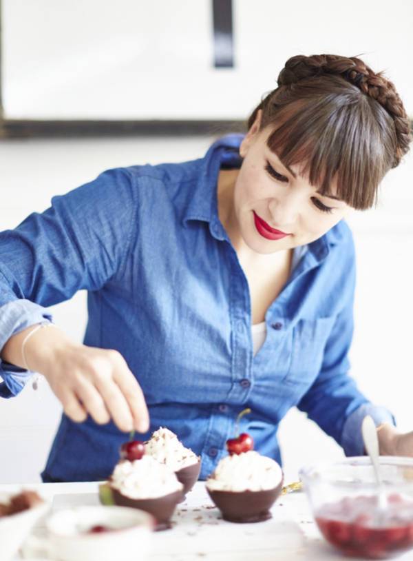 Black Forest gâteau bowls