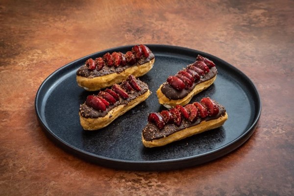 Black Forest gâteau éclairs