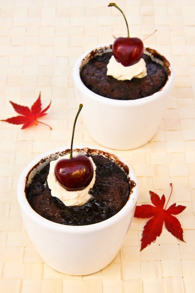Black Forest self-saucing puddings