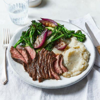Black garlic steak with Jerusalem artichoke puree