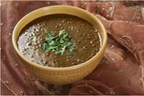 Black lentils (Maa di dal, kaali dal, sabut uruad, whole black gram, maa, whole matpe beans)