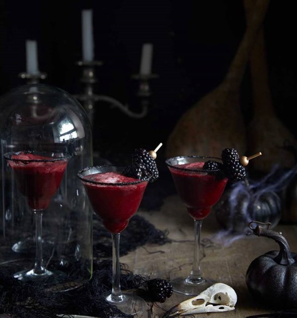 Black magic Bellini