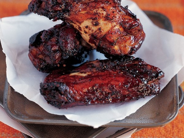 Black pepper and garlic chicken wings