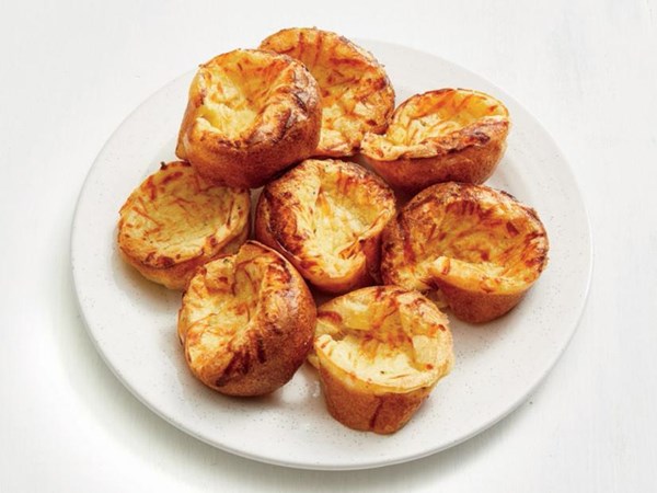 Black pepper-Asiago popovers