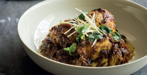 Black pepper chicken and onion curry