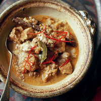 Black pork curry