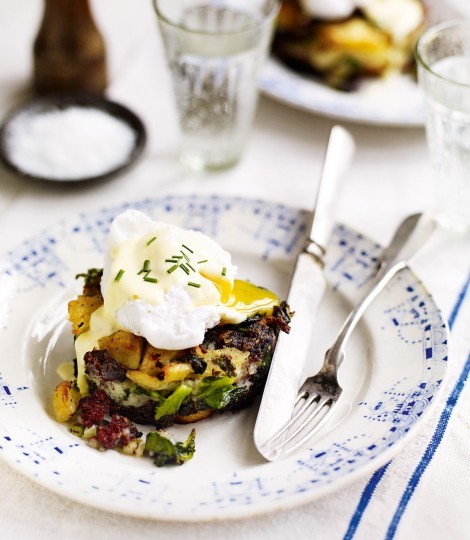 Black pudding bubble and squeak cakes with poached duck eggs & quick Hollandaise