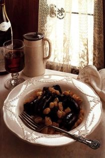Black pudding with apples (Boudin noir aux pommes)