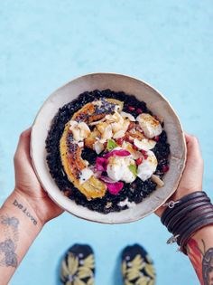 Black rice pudding with maple-glazed bananas