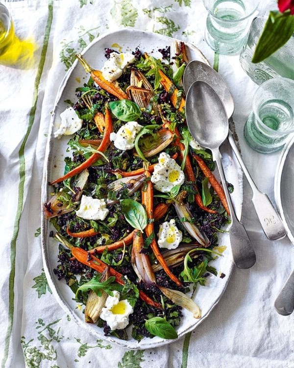 Black rice salad with roast carrots & shallots and ricotta 
