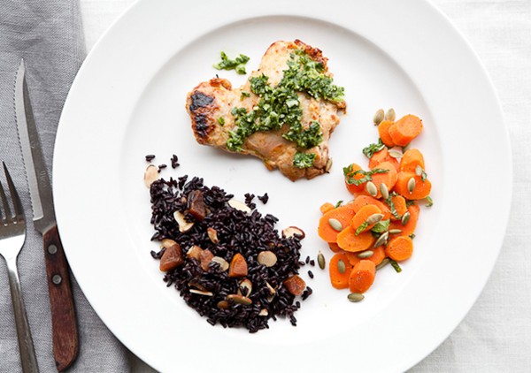 Black rice with apricots and almonds