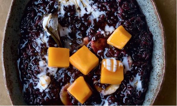 Black rice with mango and coconut cream