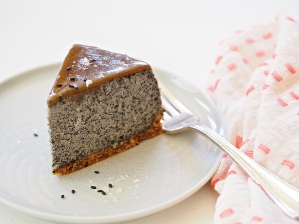 Black sesame cheesecake