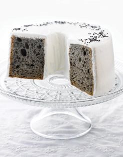 Black sesame chiffon cake