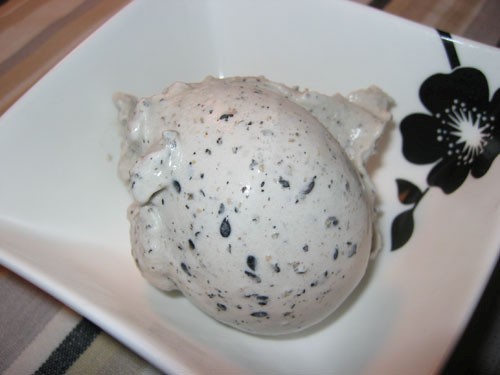 Black sesame ice cream