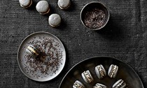 Black sesame macarons